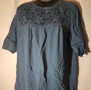 4/$25 Loft blue blouse size large